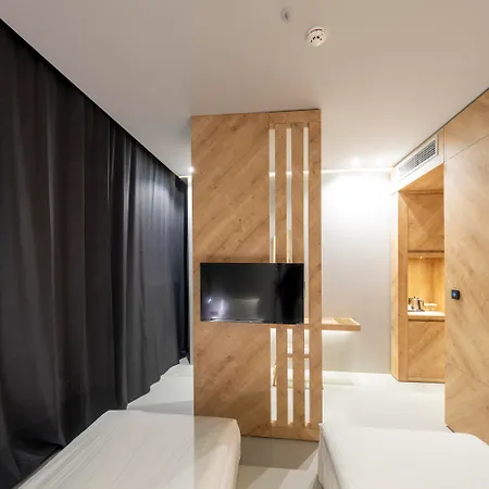 Hotell Ag 2*
