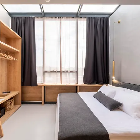 Ag Hotel